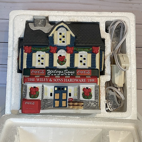 COCA COLA - Wileys Hardware - Town Square Collection - Picture 8 of 12